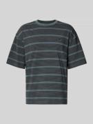 Carhartt Work In Progress Relaxed Fit T-Shirt mit Label-Stitching Mode...