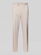 Christian Berg Men Stoffhose mit Gesäßtaschen in Beige, Größe 102