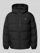 Tommy Jeans Regular Fit Daunenjacke mit Federanteil in Black, Größe M