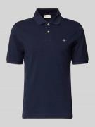 Gant Slim Fit Poloshirt mit Logo-Stitching in Marine, Größe 4XL