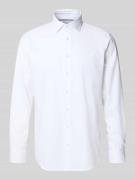 Christian Berg Men Regular Fit Businesshemd mit Kentkragen in Weiss, G...