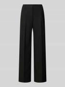 s.Oliver BLACK LABEL Wide Leg Stoffhose mit Bügelfalten in Black, Größ...