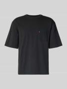 Levi's® T-Shirt mit Brusttasche und Label-Detail in Black, Größe L