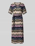 Oui Strickkleid aus Viskose-Mix mit Bindegürtel in Black, Größe 34