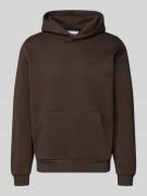 REVIEW Hoodie mit Känguru-Tasche in Dunkelbraun, Größe L