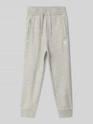 adidas Originals Regular Fit Sweatpants aus Baumwoll-Mix in Mittelgrau...