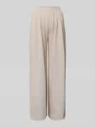Christian Berg Woman Wide Fit Stoffhose mit gelegten Falten in Ecru Me...