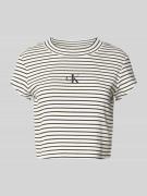 Calvin Klein Jeans Cropped T-Shirt mit Streifenmuster und Logo in Blac...