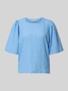 FREE/QUENT Blusenshirt mit Lochstickerei Modell 'KIONA' in Blau, Größe...