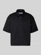 REVIEW Relaxed Fit Freizeithemd mit Brusttasche in Black, Größe L
