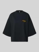 Karo Kauer Cropped T-Shirt mit rückseitigem Statement-Print in Dunkelb...