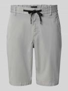 BOSS Orange Tapered Chinoshorts aus Baumwoll-Mix in Mittelgrau, Größe ...