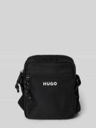 HUGO Umhängetasche mit Logo-Detail in BLACK, Größe 1