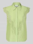 Copenhagen Muse Blusentop mit Lochstickerei Modell 'COLE' in Hellgruen...