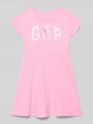 GAP Regular Fit Kleid mit Logo-Print in Pink, Größe 104