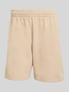 adidas Originals Regular Fit Sweatshirts mit elastischem Bund in Beige...