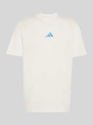 adidas Sportswear Regular Fit T-Shirt aus reiner Baumwolle in Offwhite...