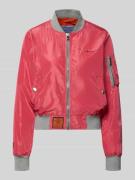 Original Bombers Bomberjacke mit Label-Patch und Reißverschlusstasche ...