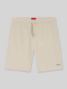 HUGO Regular Fit Sweatshorts aus Baumwoll-Mix Modell 'AUSTIN' in Offwh...