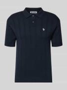 REVIEW Slim Fit Strick-Poloshirt mit Label-Stitching in Marine, Größe ...