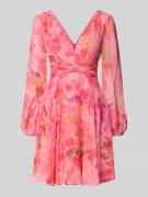 Jake*s Cocktail Cocktailkleid mit Ballonärmeln und V-Ausschnitt in Pin...
