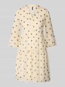 Vero Moda Tailliertes Minikleid mit V-Ausschnitt Modell 'SMILLA' in We...