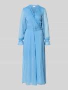 Vila Maxikleid mit Gürtel und Rüschen Modell 'EMMA' in Hellblau, Größe...