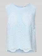 More & More Blusentop mit Lochspitze in Hellblau, Größe 36