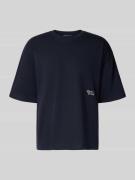 REVIEW T-Shirt mit Stitching und Rundhalsausschnitt in Marine, Größe L