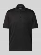 bugatti Regular Fit Poloshirt mit Brusttasche und Label-Stitching in B...