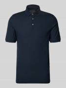 bugatti Slim Fit Poloshirt mit Strukturmuster in Marine, Größe L