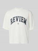 REVIEW T-Shirt aus Mesh mit Logo-Print in Offwhite, Größe L