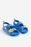 H&M Sandalen mit Motiv Blau/Pokémon in Größe 26. Farbe: Blue/pokémon