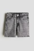 H&M Jeansshorts Grau in Größe 134. Farbe: Grey