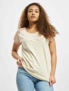 bequemes Urban Classics Damen T-Shirt 140 g/m² mit Baumwolle Creme-Bei...
